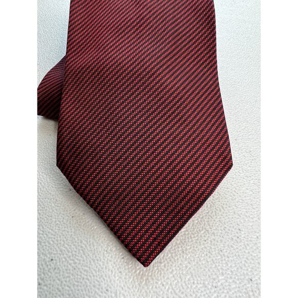 Fabio Ferretti Red and Black Striped Pattern 100% Silk Designer Tie - Picture 2 of 7
